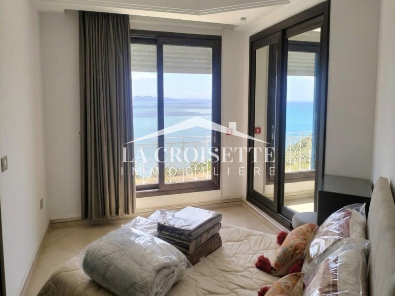 Appartement S+3 meublé vue sur mer à Gammarth 